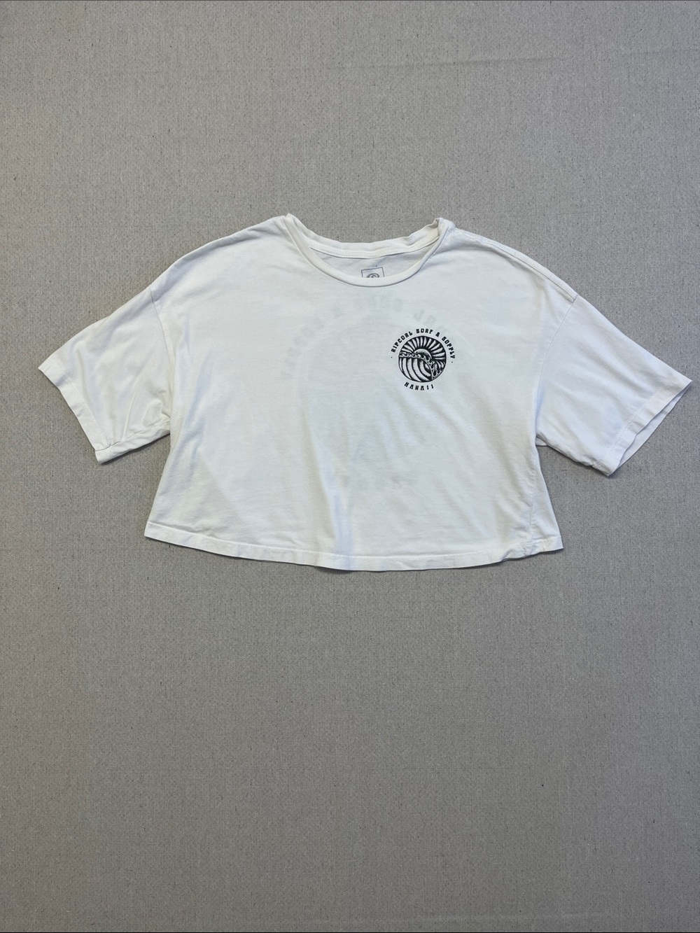 Rip Curl Hawaii White Crop T-Shirt Wave Graphic Surf Tee Womenโs Medium